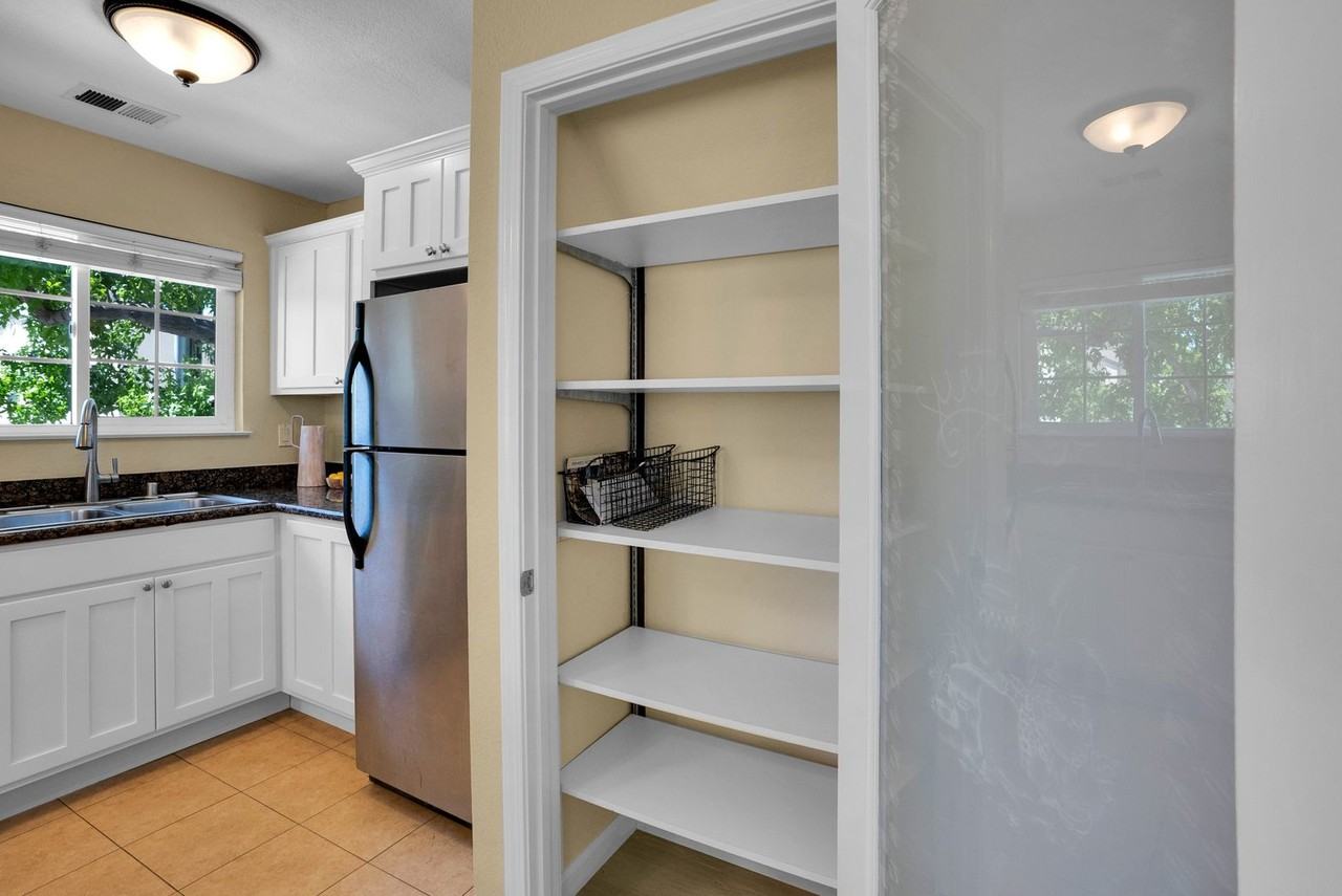 1461 Main St #1 - Photo 5 of 27