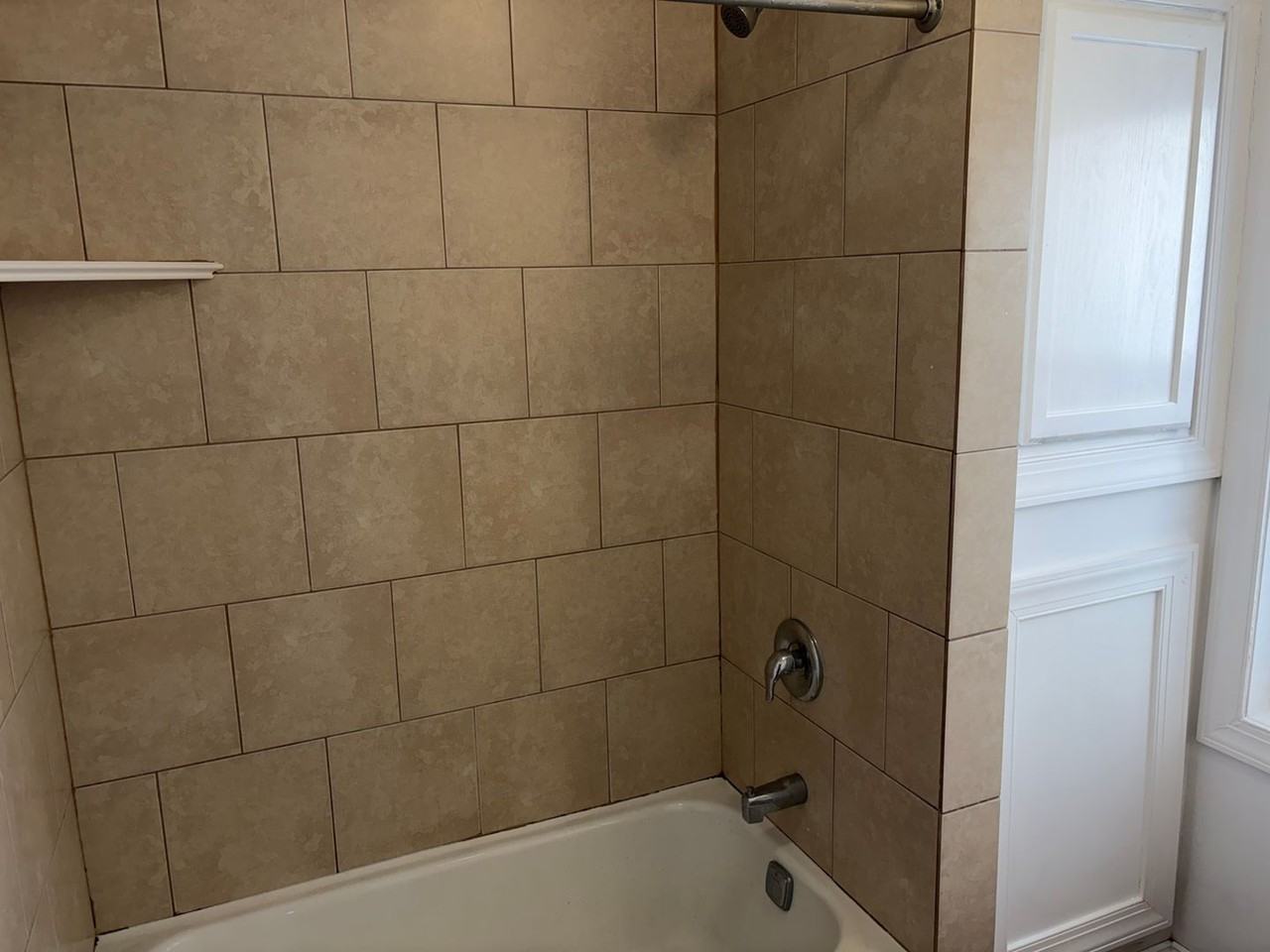 512 1/2 N Charlotte St - Photo 5 of 23