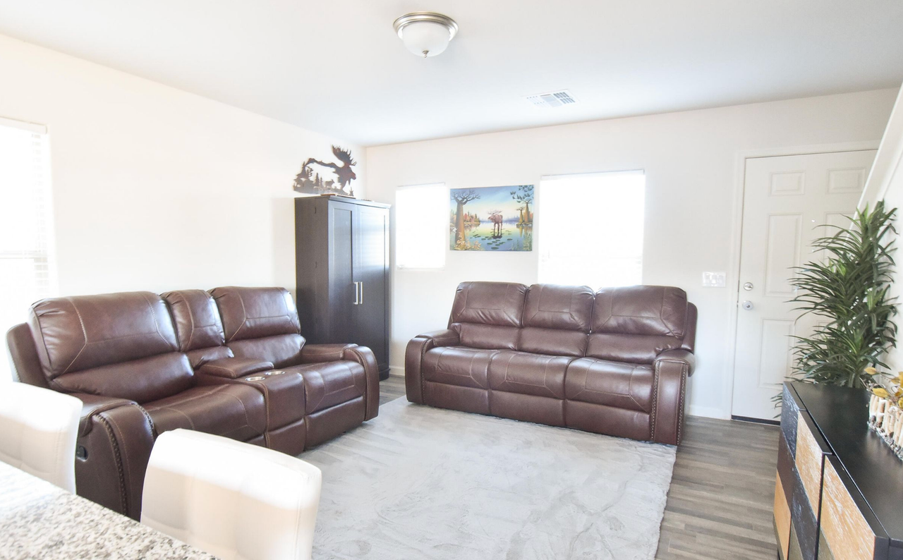 347 E Impala Ct - Photo 2 of 18