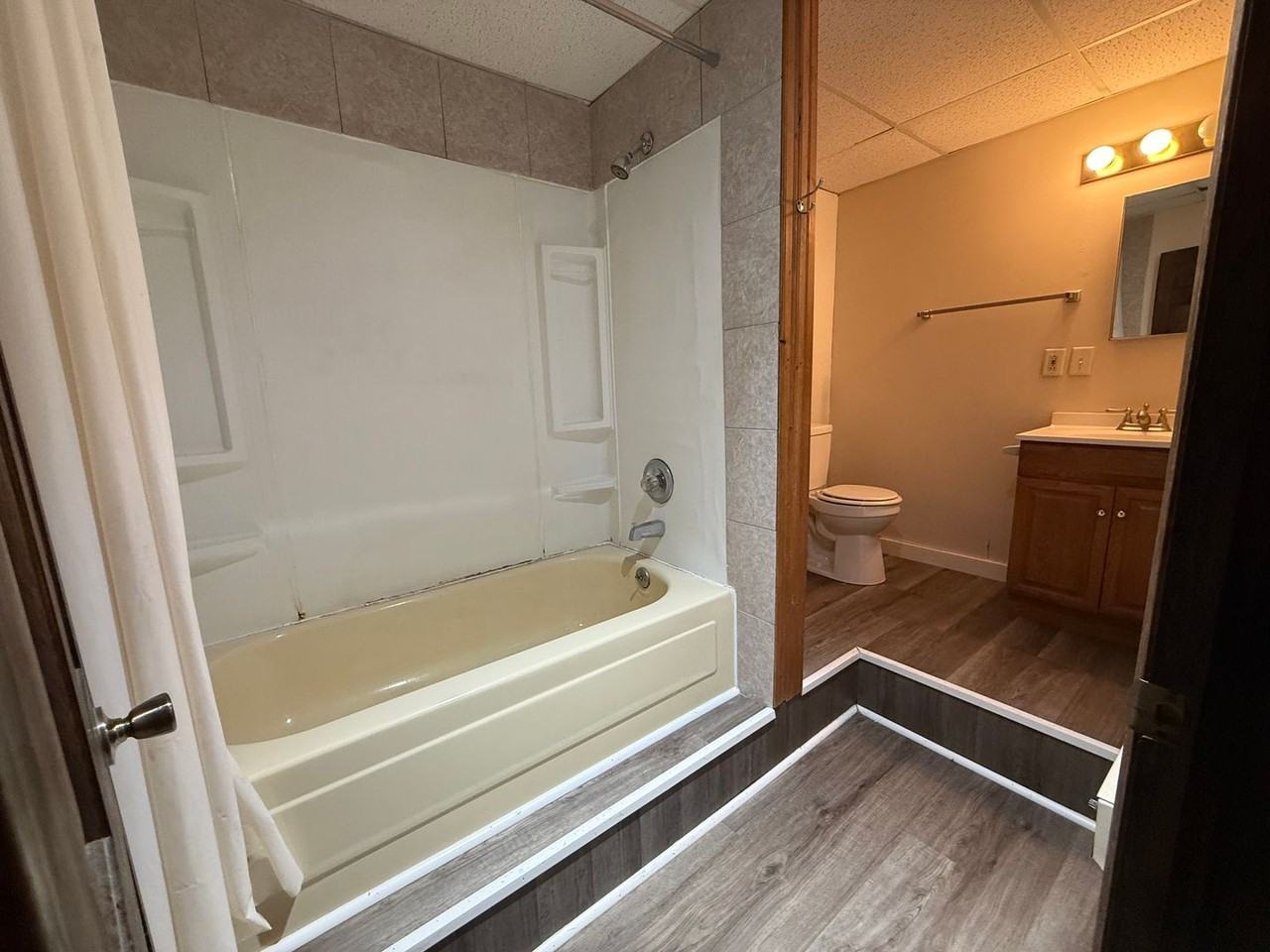9857 W Smith St #1 - Photo 2 of 3