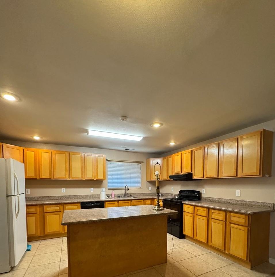 3480 22nd Ave - Photo 2 of 2