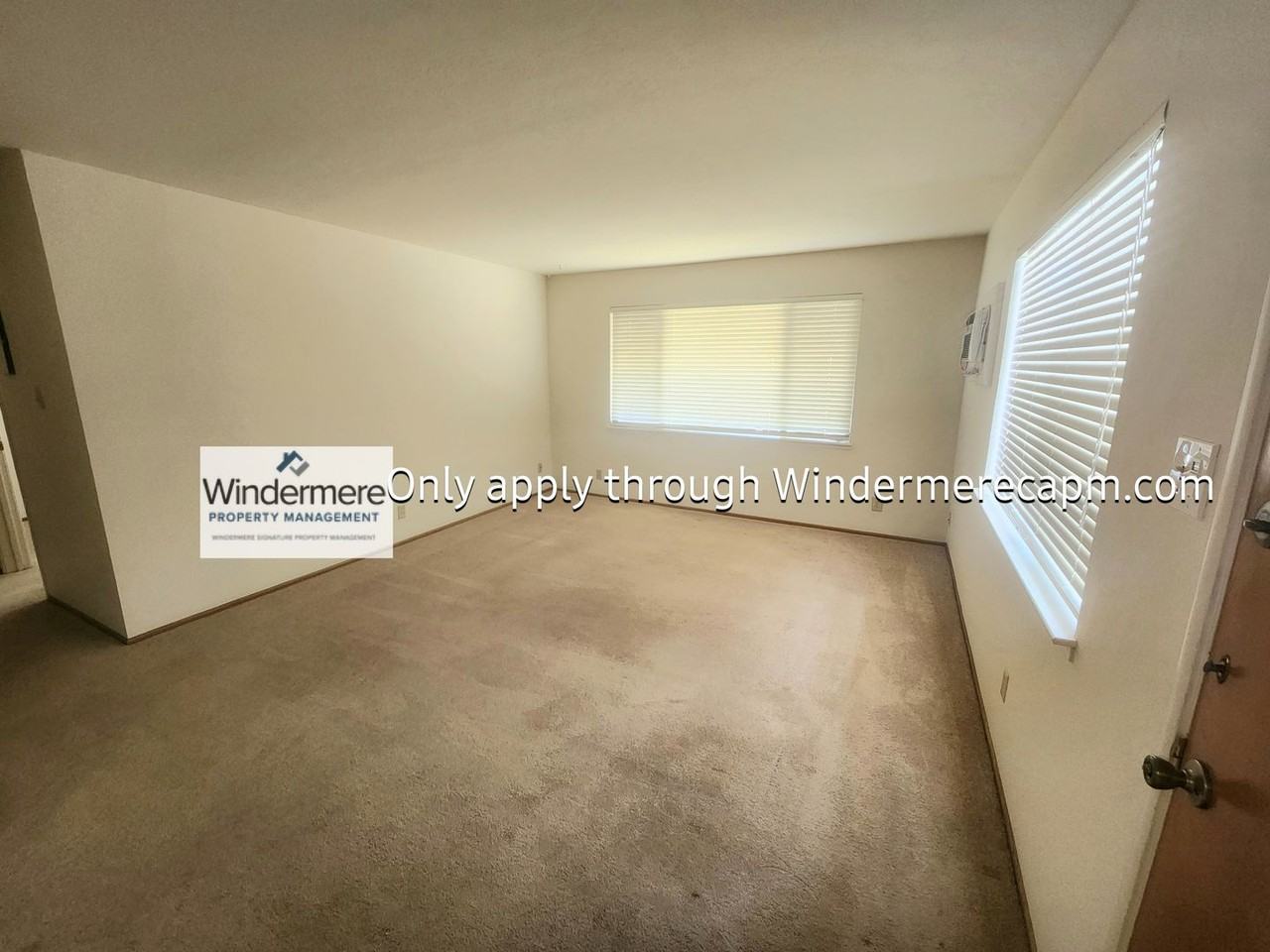 4421 Del Rio Rd - Photo 2 of 11
