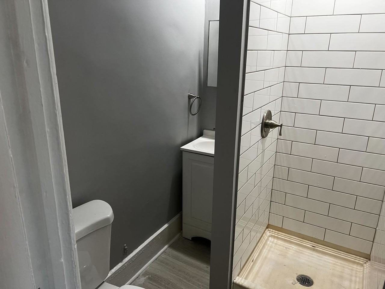 240 Elm St - Photo 6 of 6