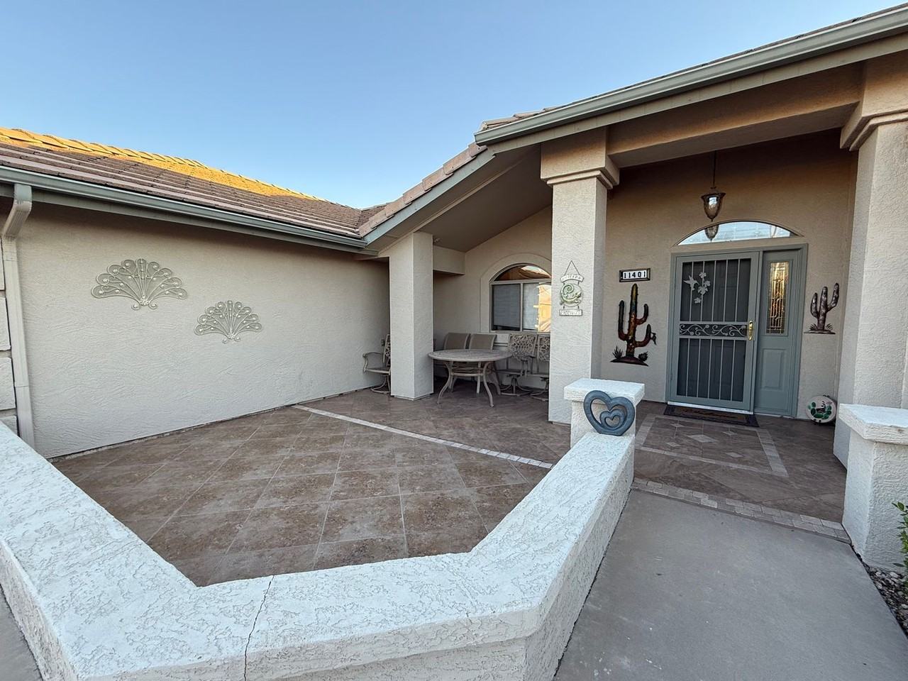 11401 E Medina Ave - Photo 5 of 34