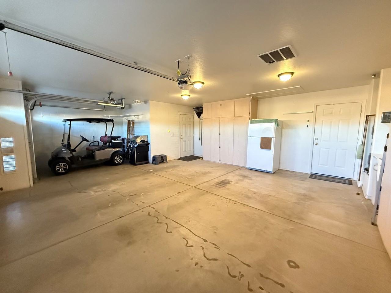 11401 E Medina Ave - Photo 7 of 34
