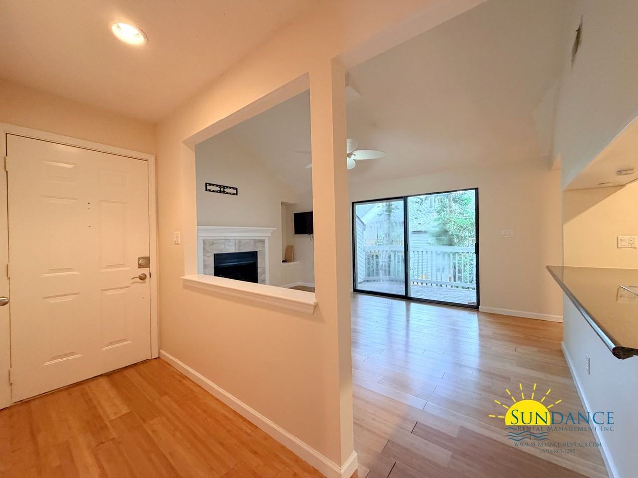 128 Elm Ave Se - Photo 6 of 26