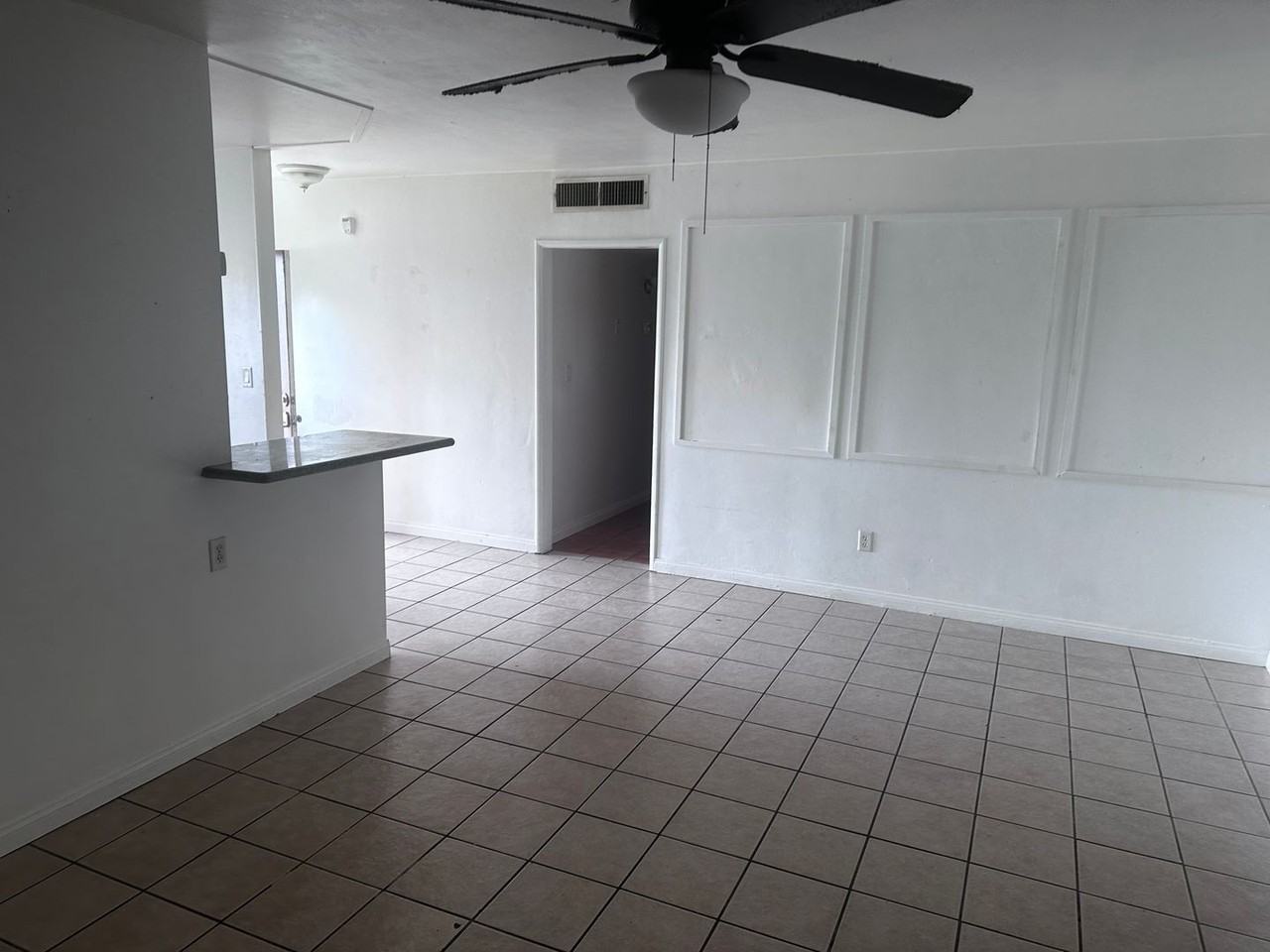 400 Teakwood Dr - Photo 2 of 5