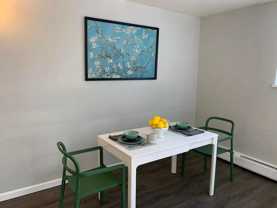 1436 Macons - Photo 1 of 1