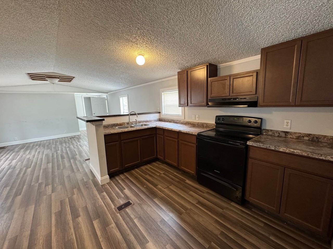 154 Nw Alpata Ct - Photo 3 of 10