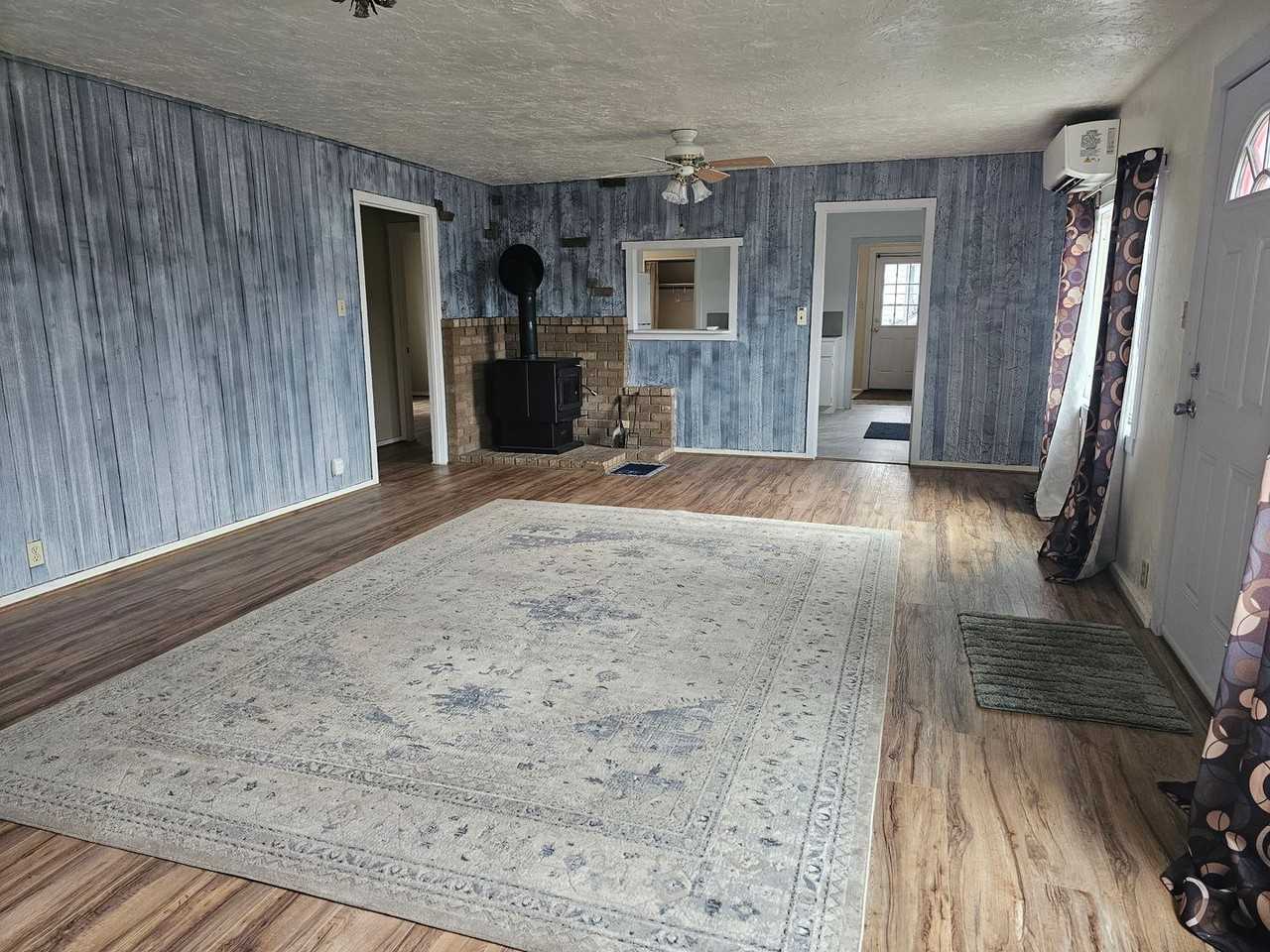 1420 Gleason Ave - Photo 3 of 14