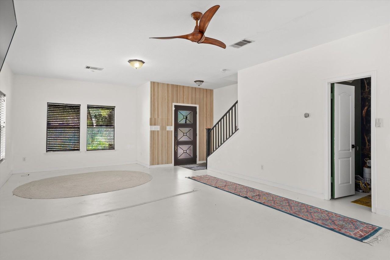 8353 Steamline Cir - Photo 5 of 42