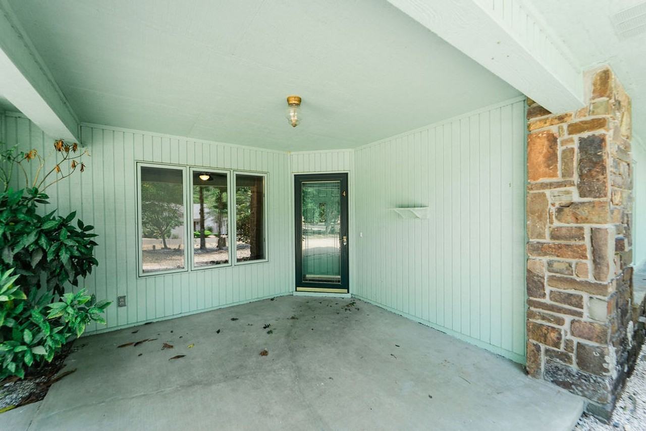 4 Lopez Cir - Photo 2 of 32