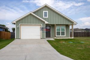 featured image of 2314 Creekview Dr