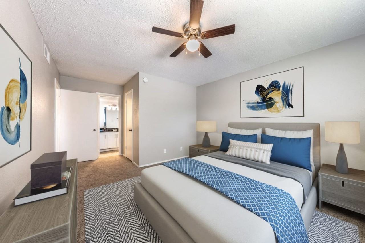 Emerson Apartments at Town Lake - Photo 2 of 29