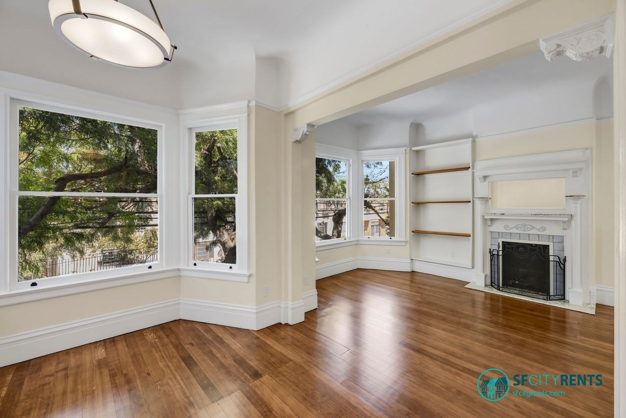 2825 23rd St - Photo 3 of 24