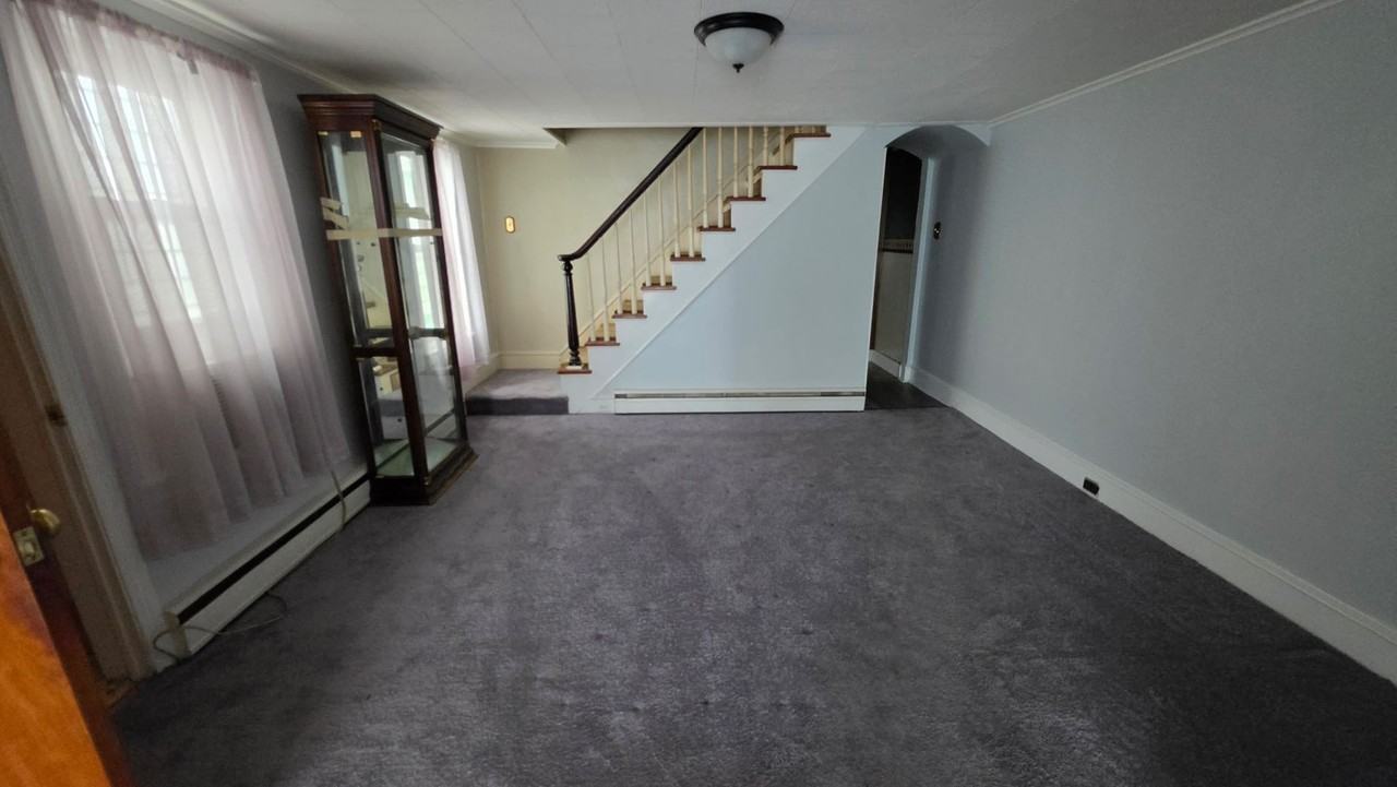 243 Pierce St - Photo 4 of 14