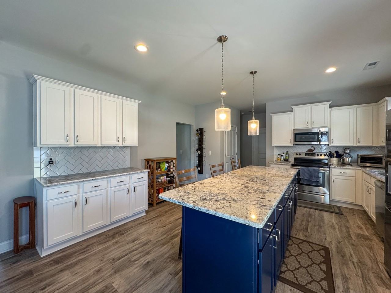128 Nairn St - Photo 5 of 31