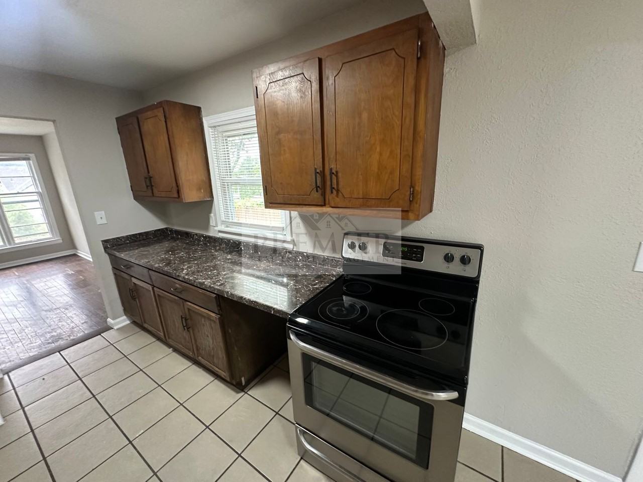 5709 Bales Ave - Photo 7 of 18