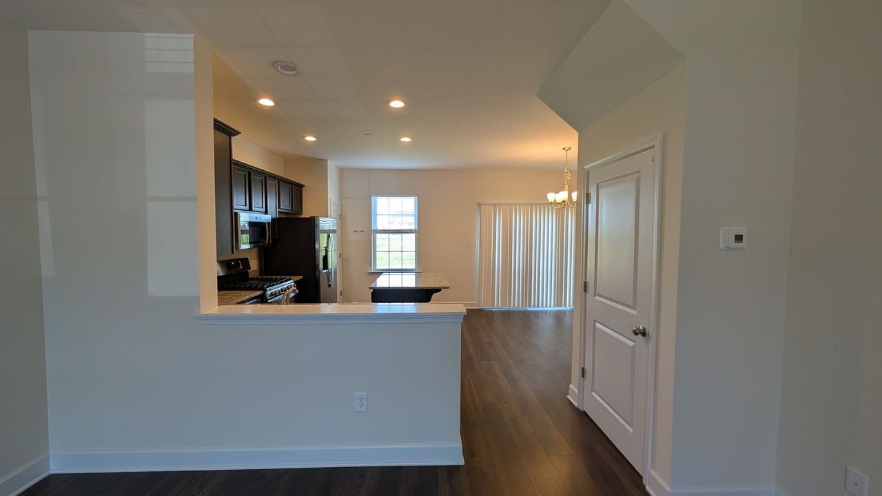 109 Holstein Dr - Photo 3 of 21