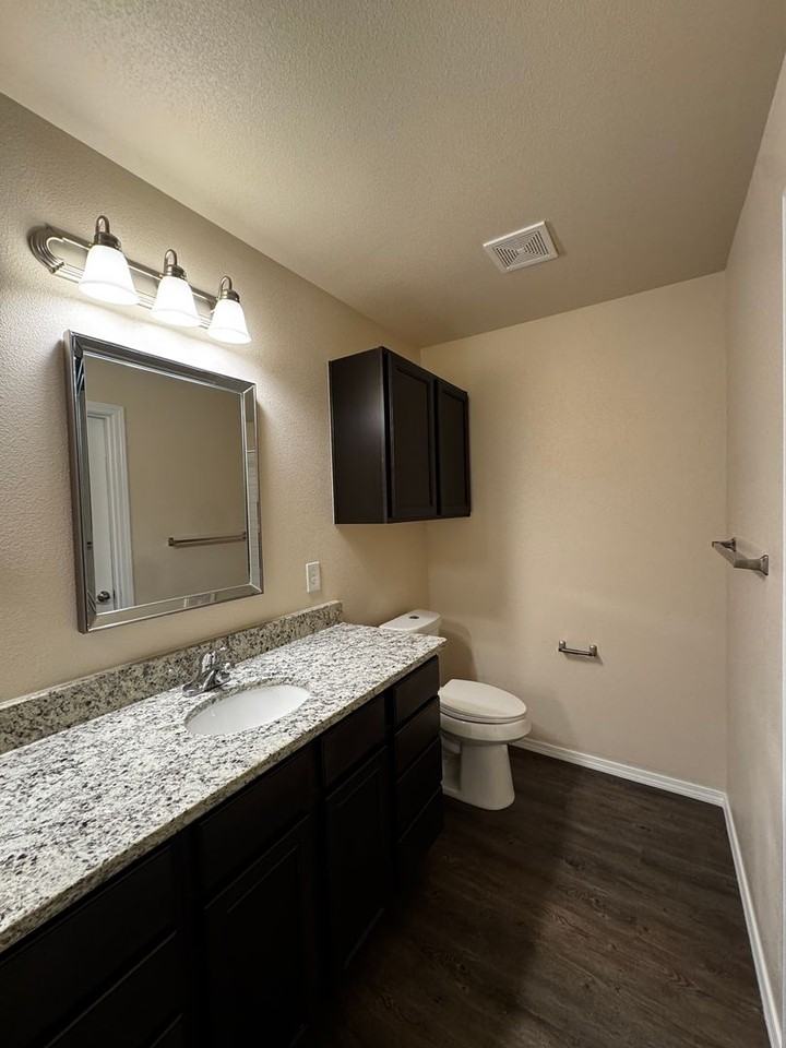 4203 Sunset St - Photo 7 of 16
