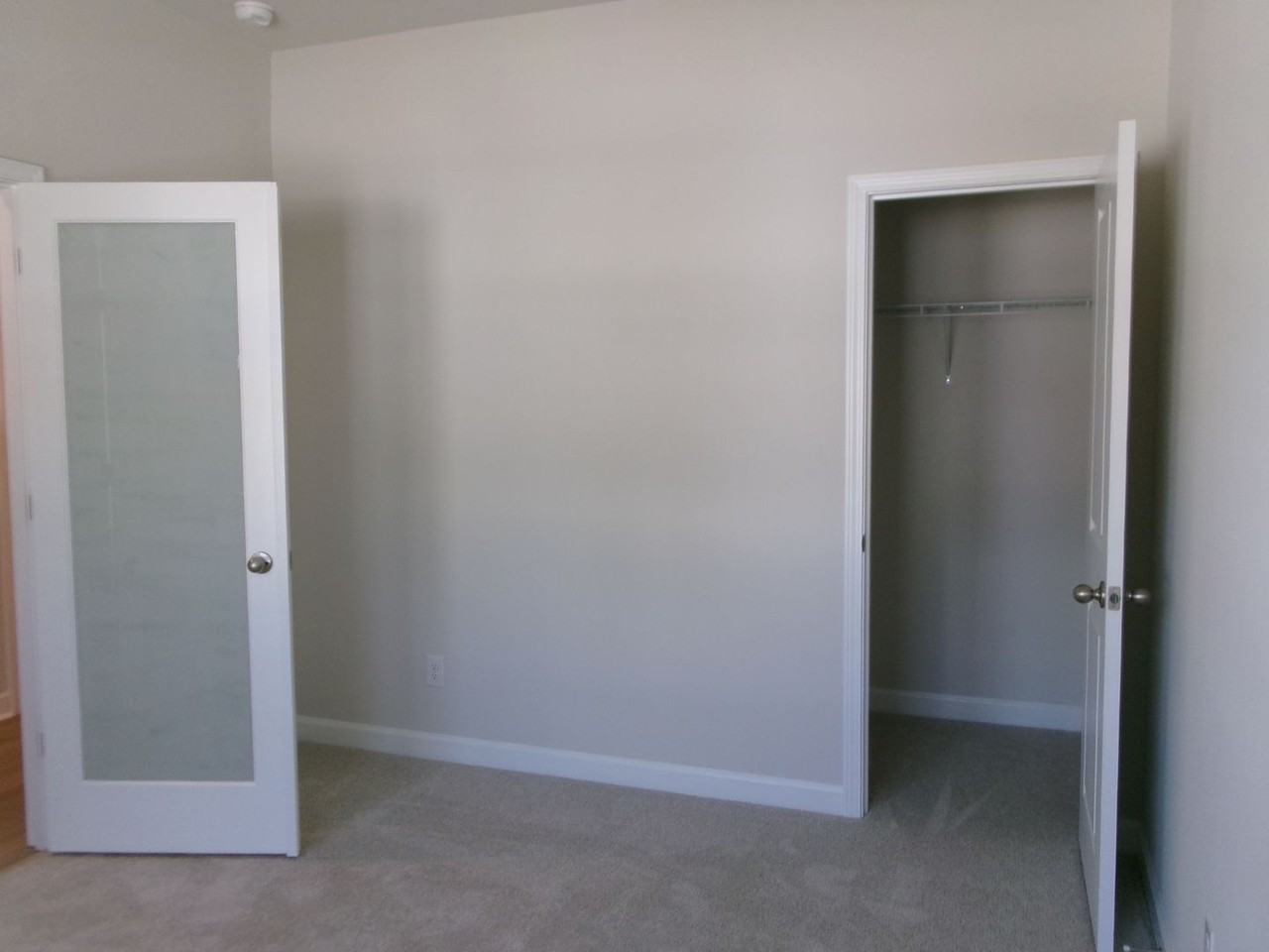 738 Ebb Tide Rd - Photo 4 of 27