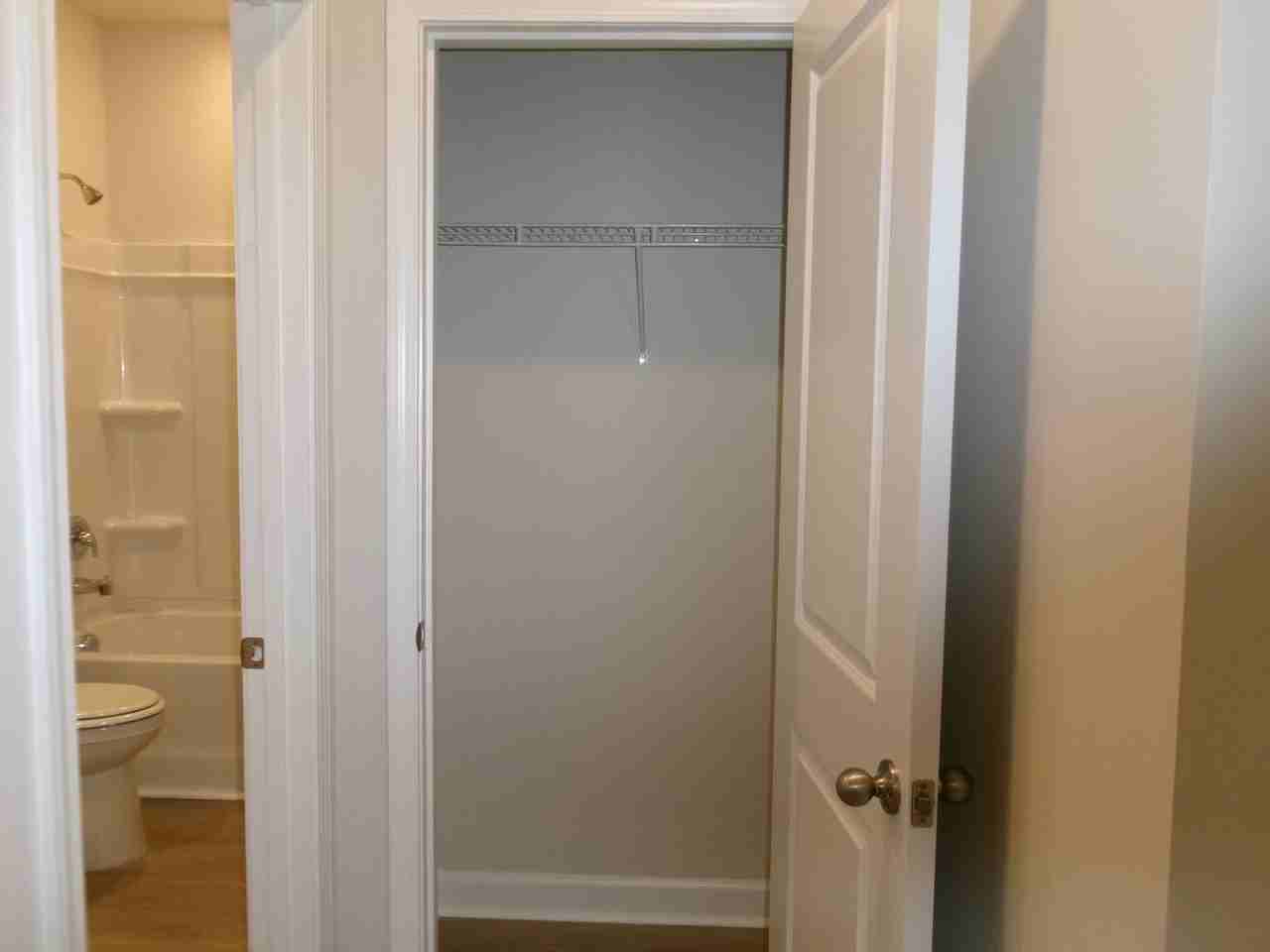738 Ebb Tide Rd - Photo 5 of 27