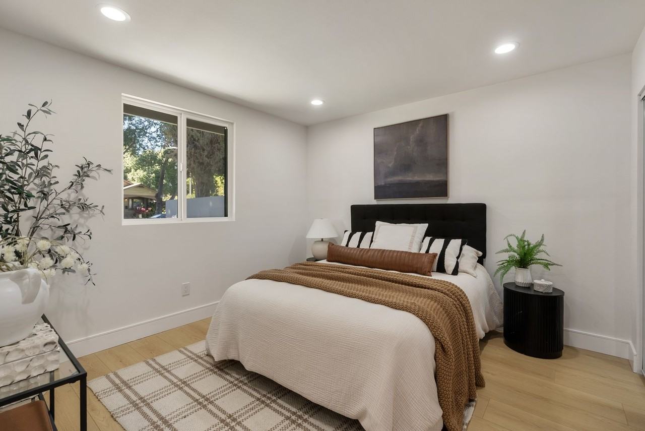 2706 & 2708 S. Cochran Avenue - Photo 5 of 41