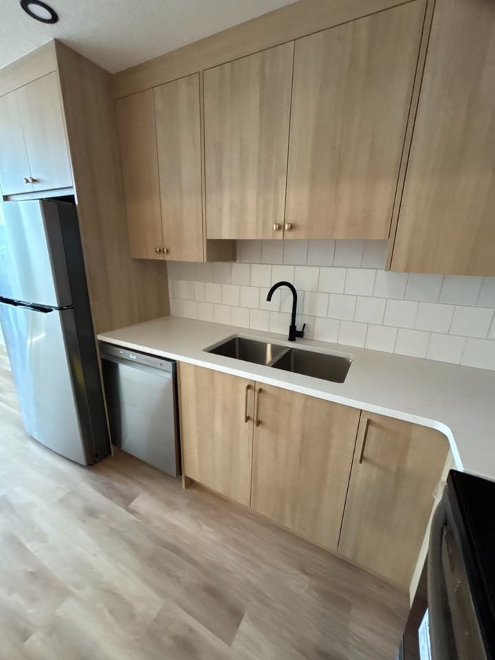 8526 47 Avenue Northwest - Photo 3 of 13