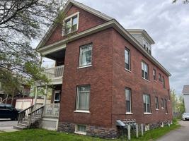 featured image of 48 Monroe St