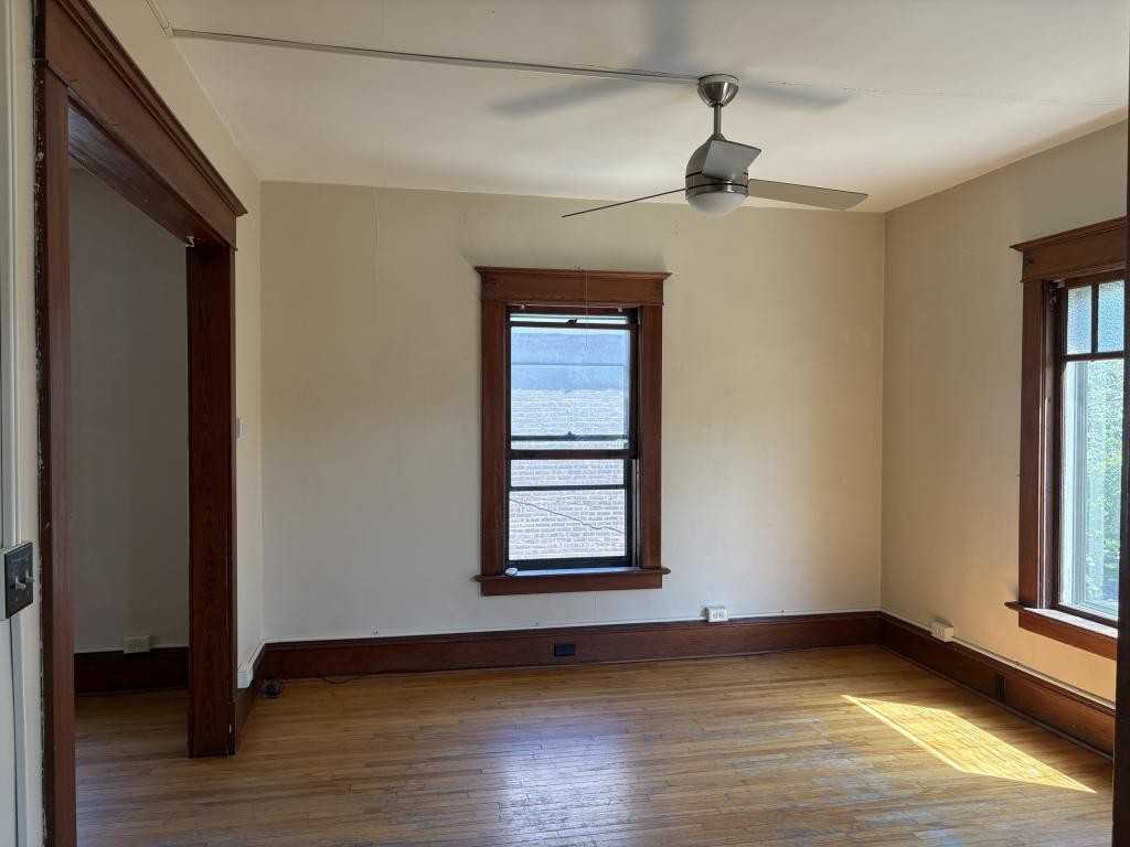 48 Monroe St - Photo 2 of 6