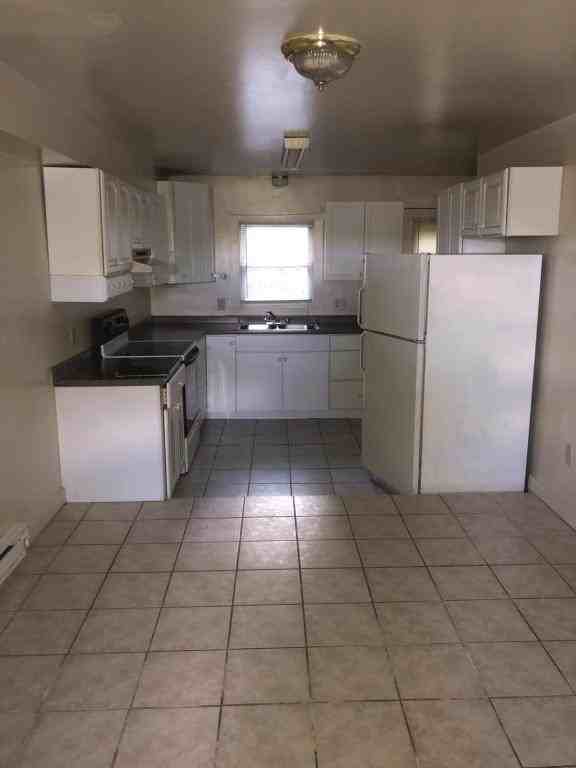 609 Grove City Rd - Photo 2 of 15