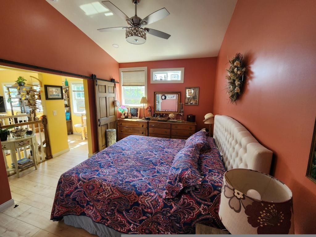 1158 Walpen Dr - Photo 4 of 14