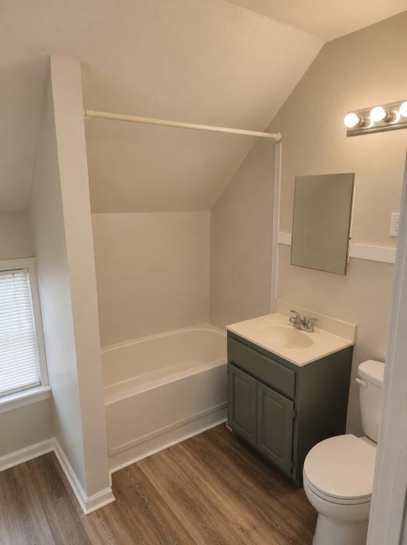 905 S 21st St - Photo 2 of 5