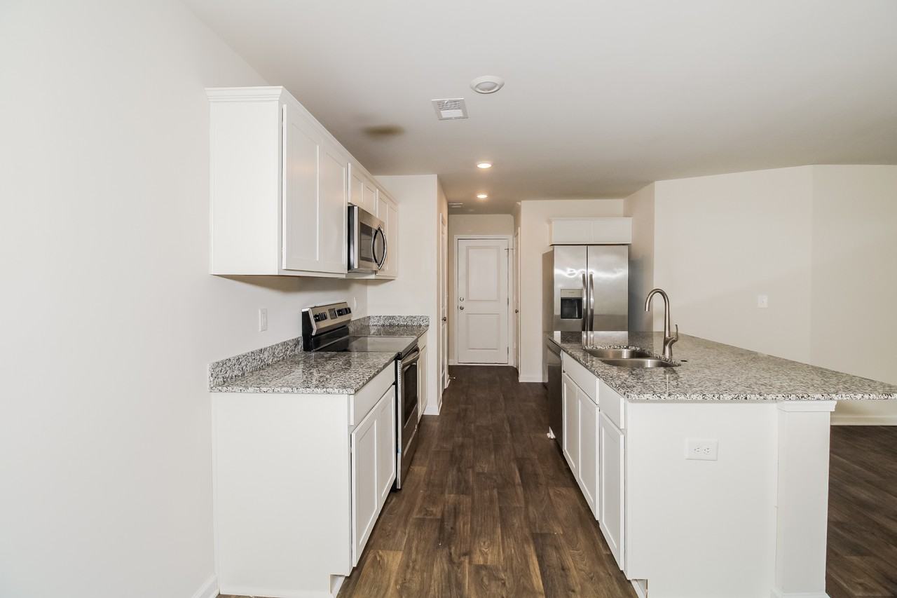 310 Longstone Ct - Photo 5 of 25