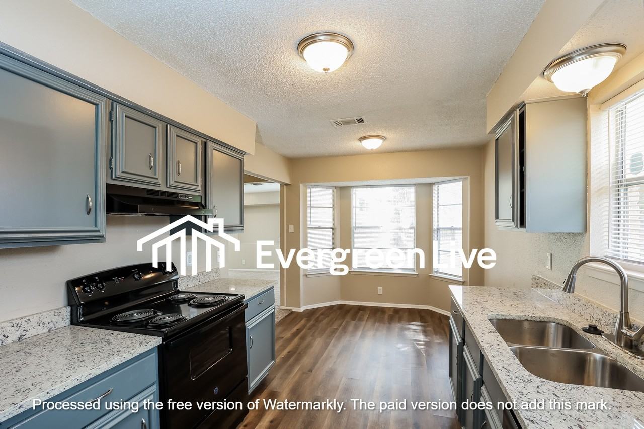 6326 Ridge Tree Dr - Photo 3 of 10