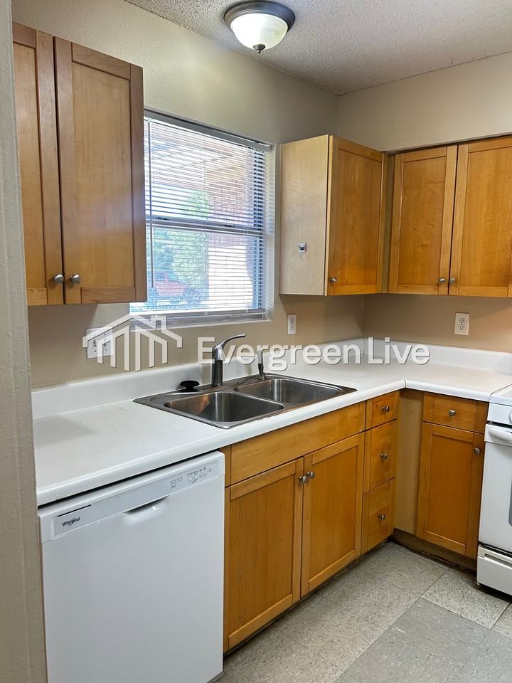 55 Callan Ct - Photo 2 of 20