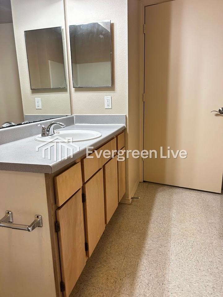 55 Callan Ct - Photo 5 of 20