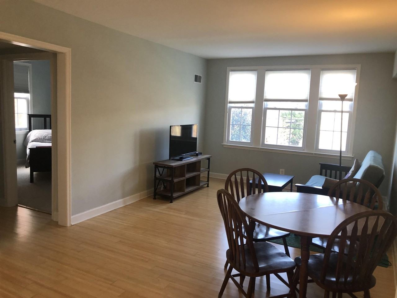 5041 1st St Nw #9 - Photo 5 of 10