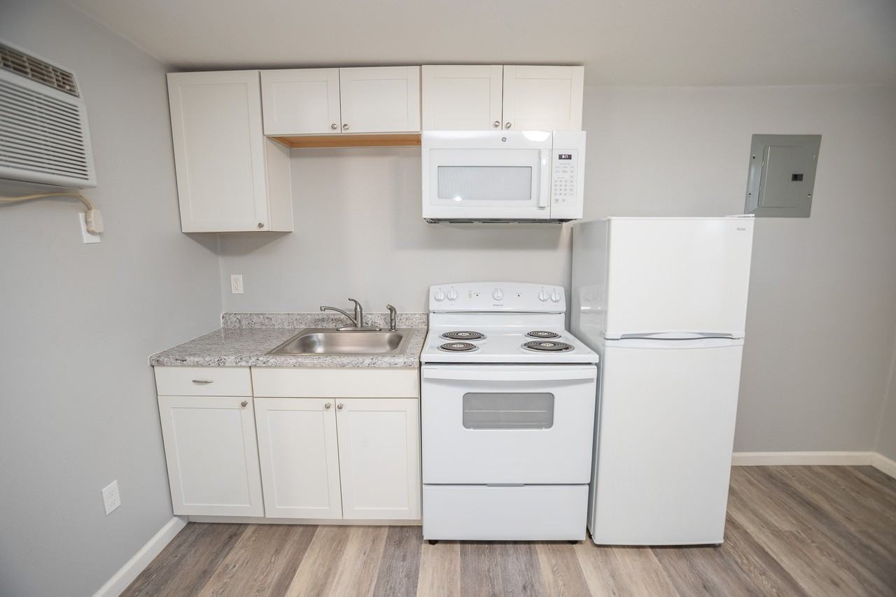 1518 E Mccarty St #16 - Photo 4 of 8