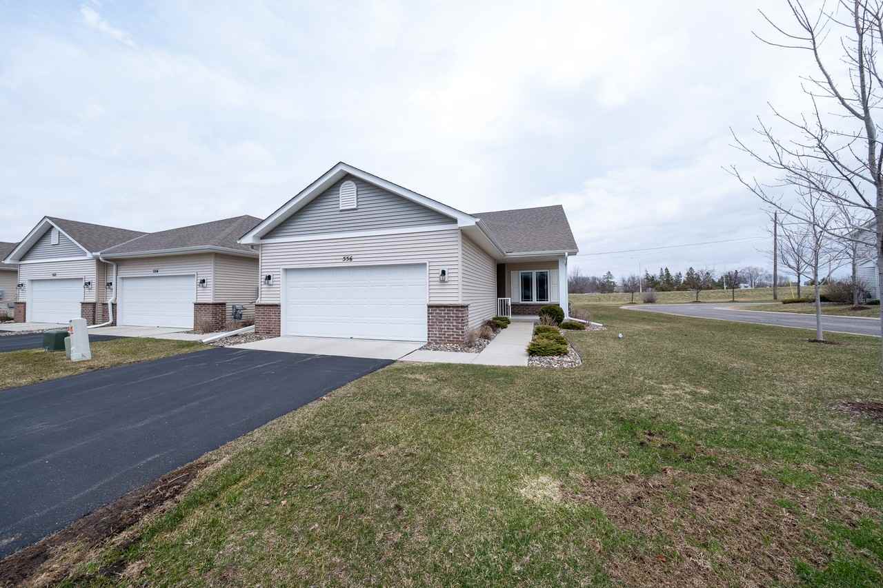 556 Cannon Way #1 - Photo 3 of 20