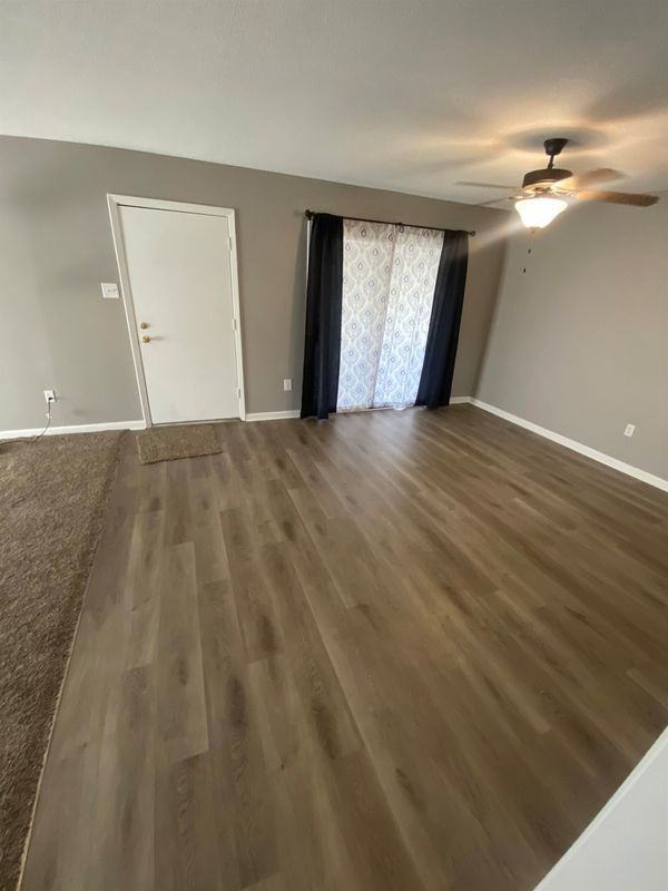 1772 6th Crompton Sq ##B - Photo 3 of 17