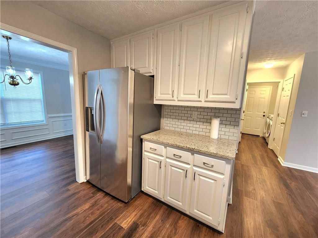 1645 Rushing River Way - Photo 5 of 37