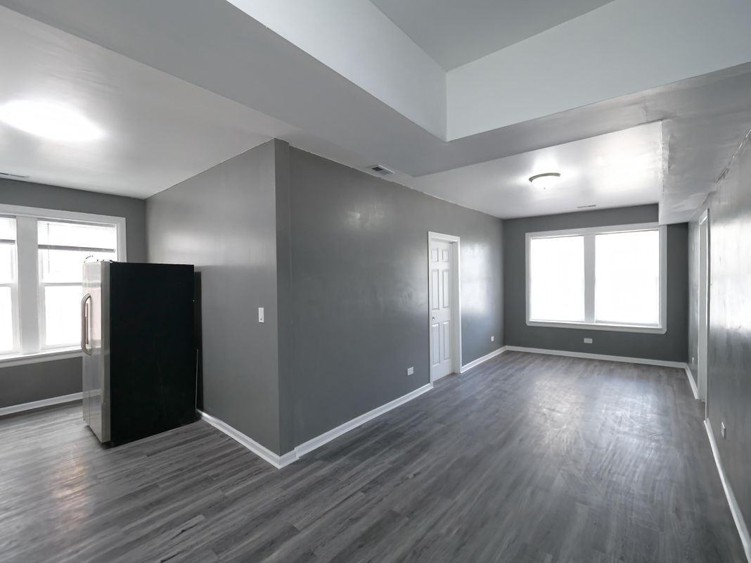 346 N Laramie Ave ##2n - Photo 3 of 14