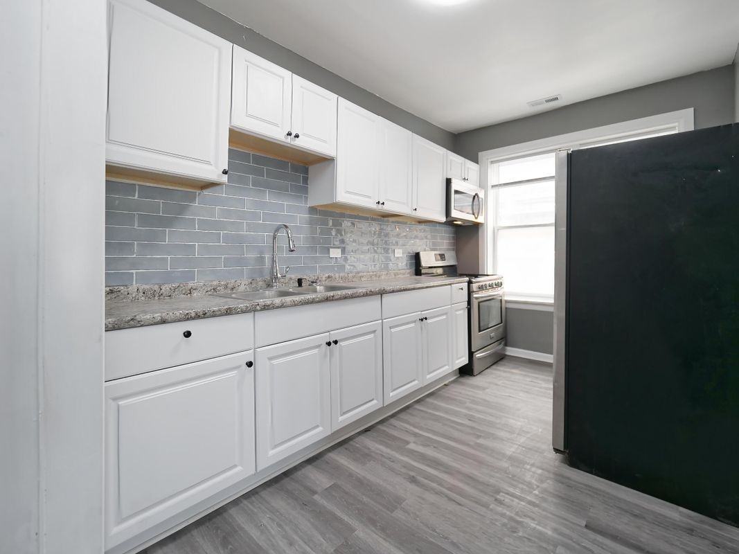 346 N Laramie Ave ##2n - Photo 5 of 14