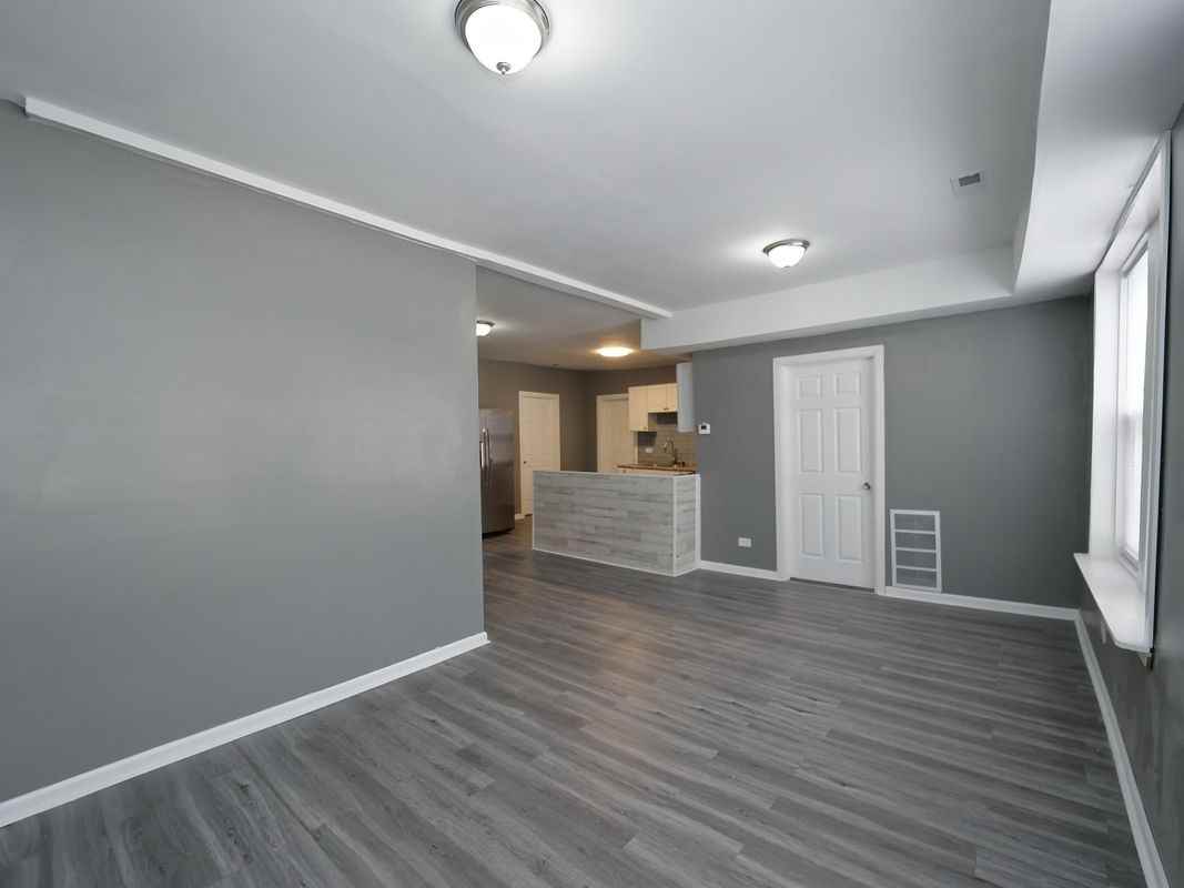 346 N Laramie Ave ##2w