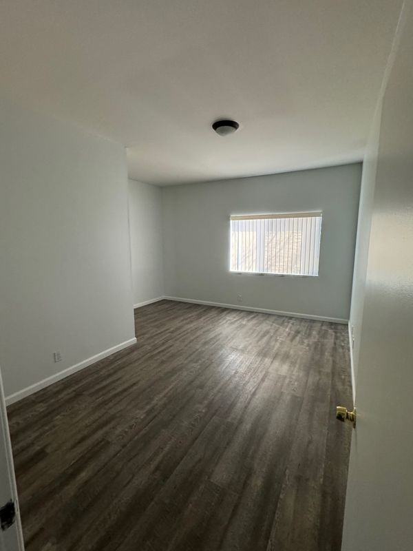 1635 E Washington Blvd - Photo 7 of 14