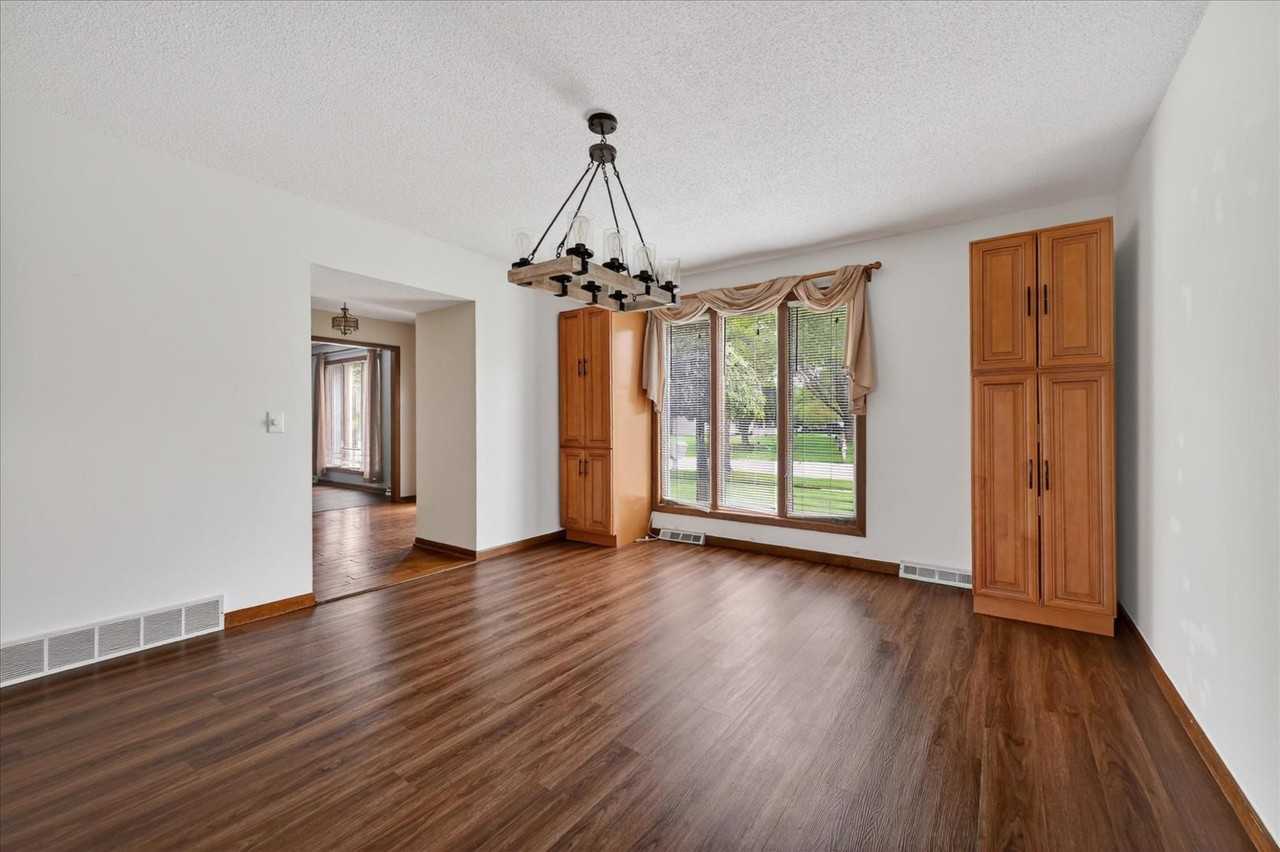 7932 Harrow Ct - Photo 5 of 46