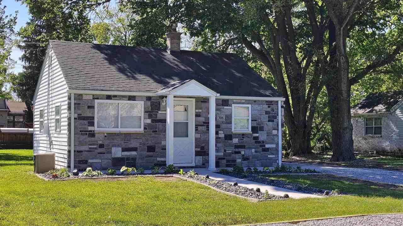 306 N Lincoln St - Photo 3 of 15
