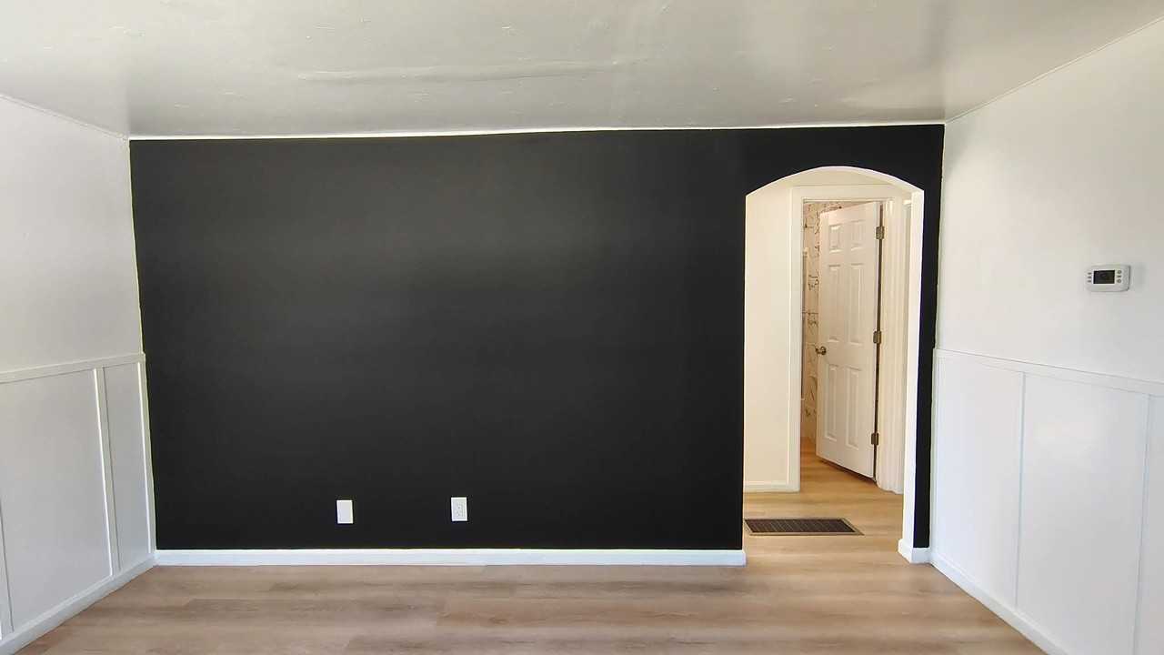 306 N Lincoln St - Photo 4 of 15