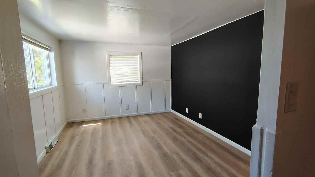 306 N Lincoln St - Photo 5 of 15